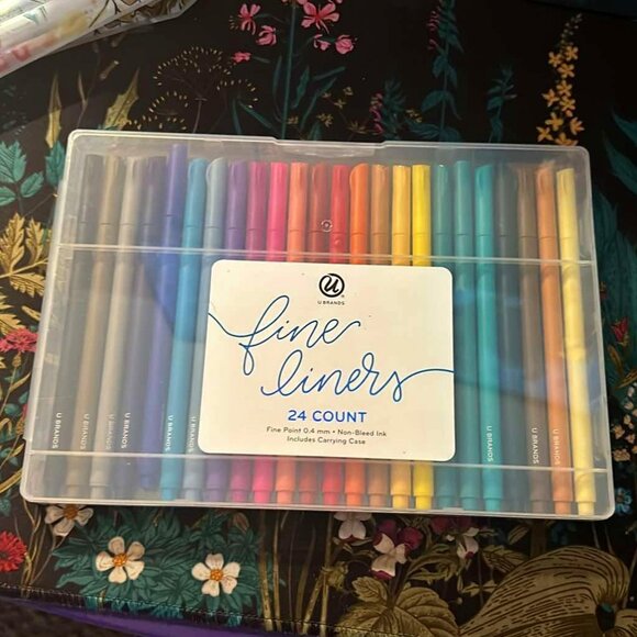 Ubrands Other - U brands - Fine Liner pens - 0.4mm non bleed ink - 24CT NEW w/Case